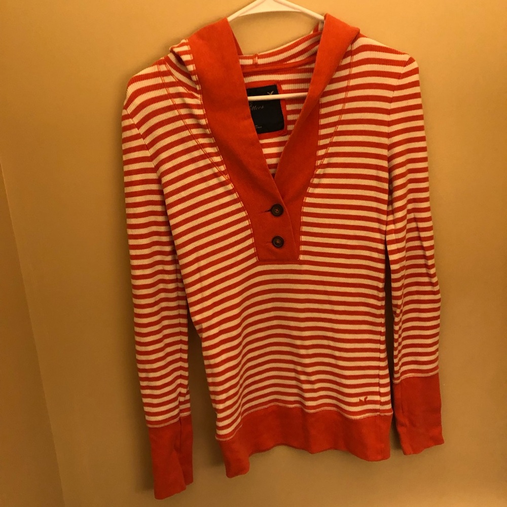 American Eagle Women’s long sleeve sweater. Size M.
